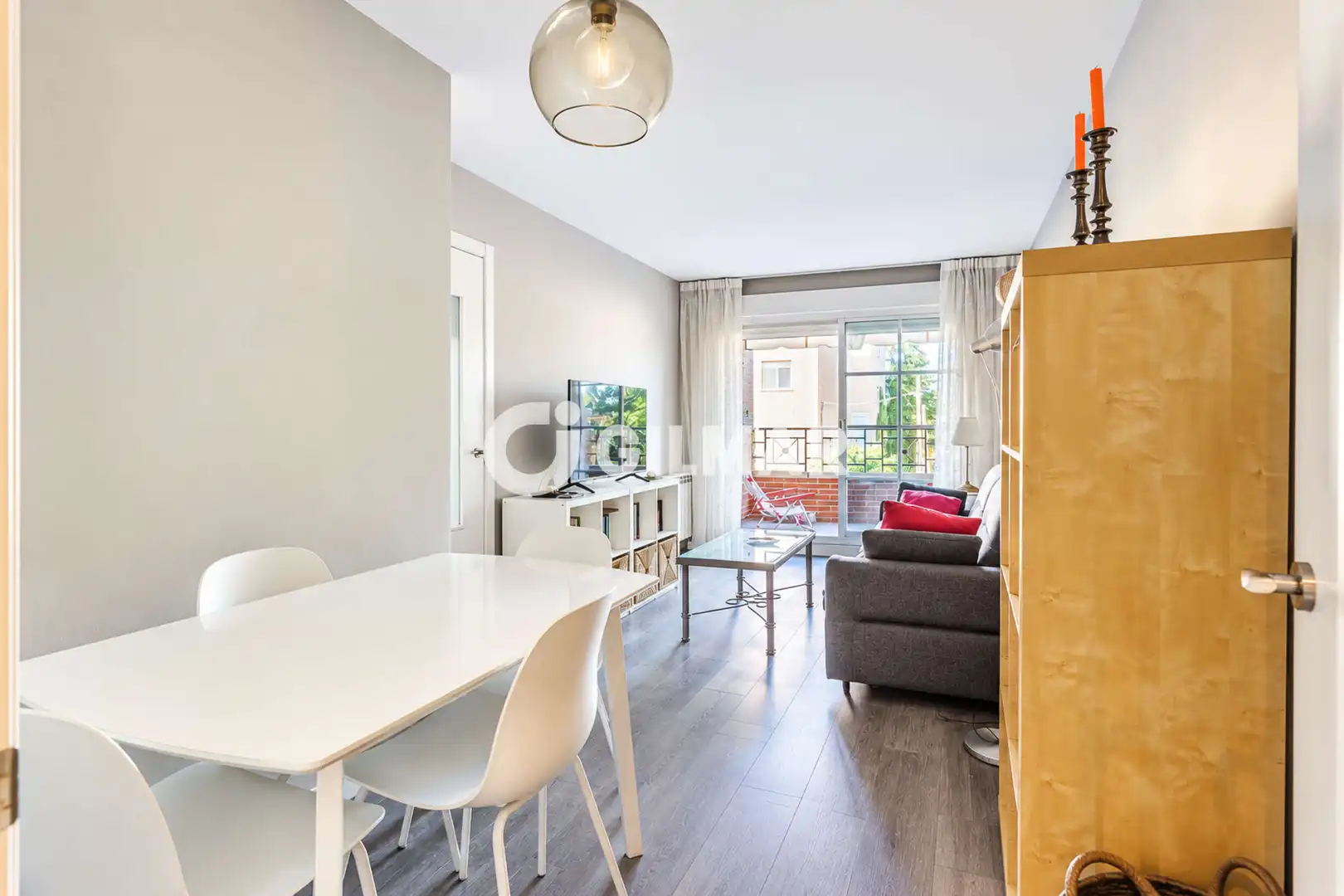 Sala de estar de Piso en venta en Las Rozas de Madrid con Calefacción, Jardín privado y Piscina