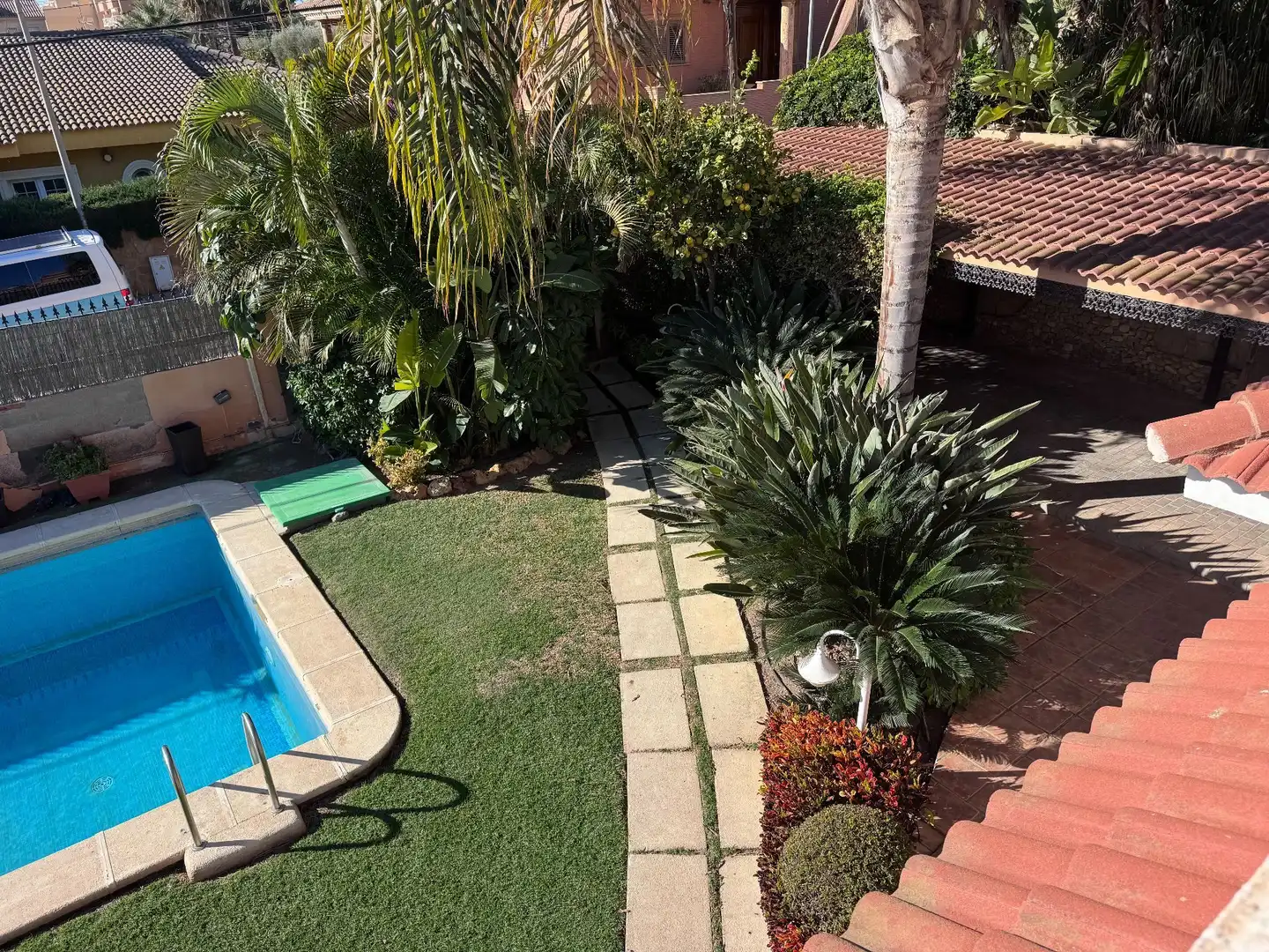 Garden of Houses for sale in Roquetas de Mar  with Air Conditioner, Storage room and Swimming Pool