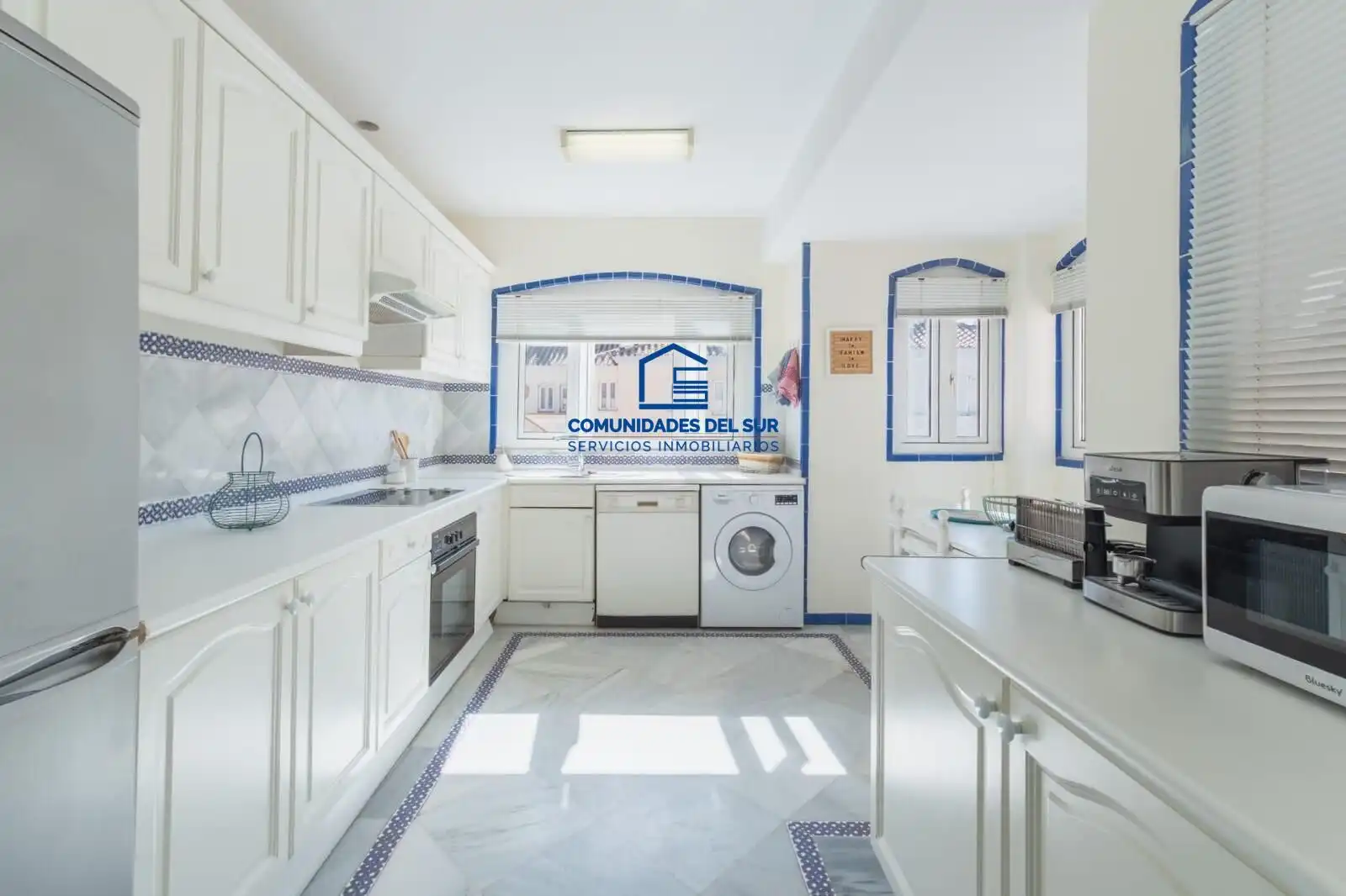 Kitchen of Apartments for rent in El Puerto de Santa María