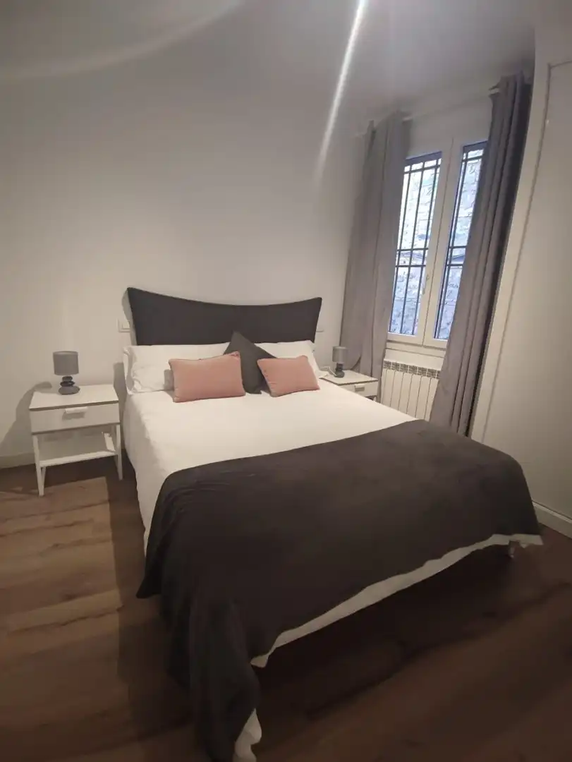 Bedroom of Flat for rent in Toledo  with Heating
