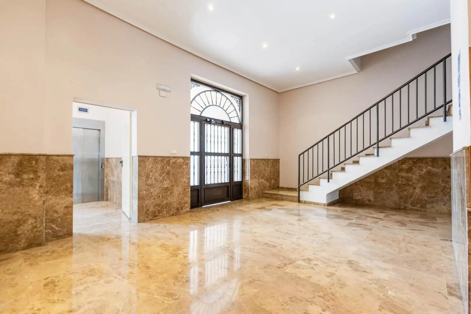 Apartamento con terraza en venta en Ronda DON MANUEL MARTINEZ GUIRA 4, imagen 11