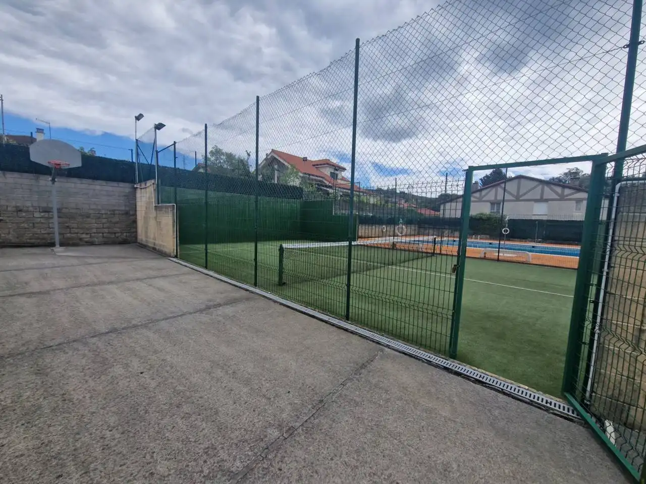 Parking de Casa o chalet en venta en Meruelo con Calefacción, Jardín privado y Terraza