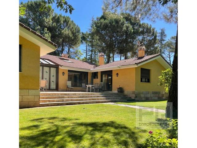 Casa-chalet en Venta en Camino Navalperal en Las Navas del Marqués
