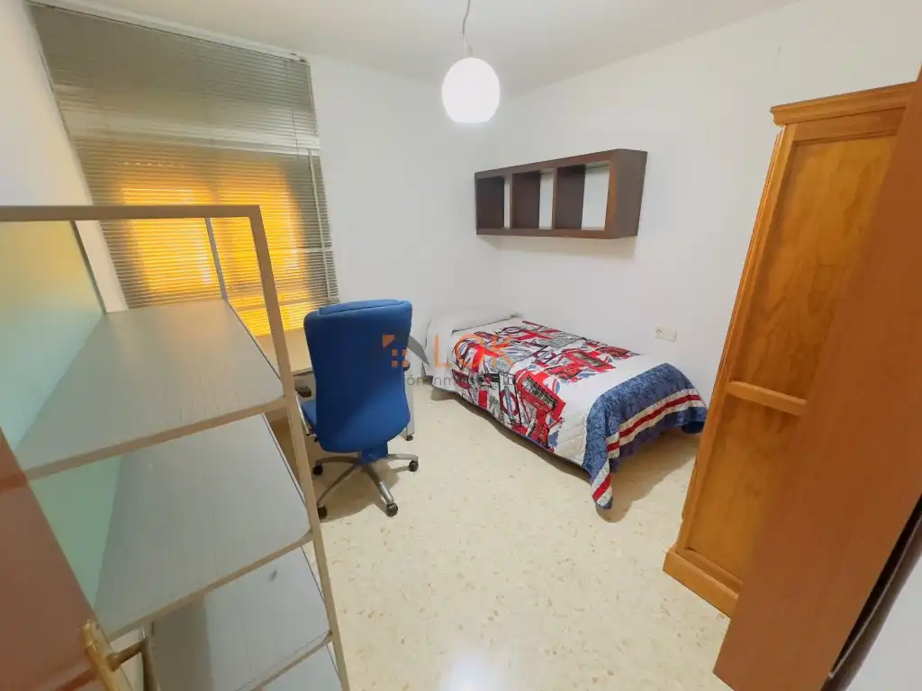 Dormitori de Pis en venda en Málaga amb Aire condicionat i Terrassa