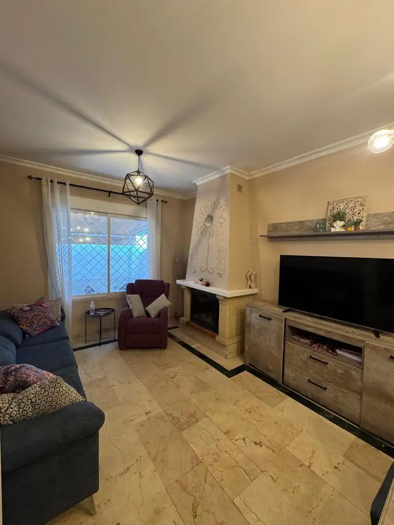 Living room of Houses for sale in Sevilla
