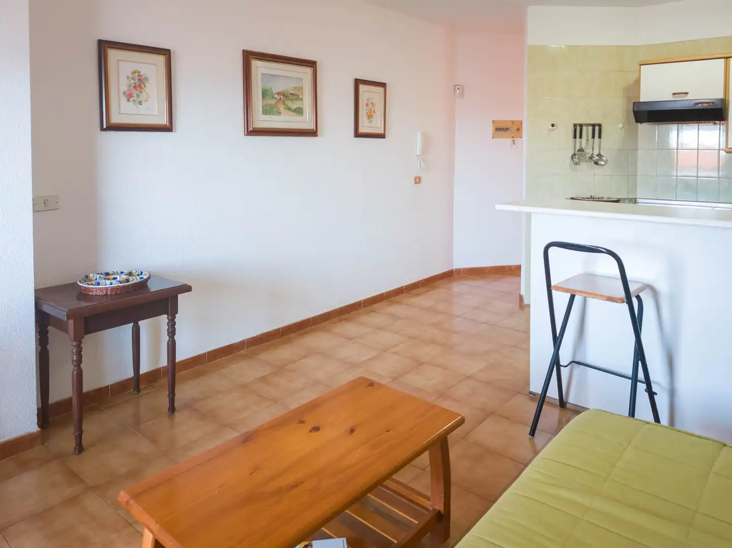Wohnzimmer von Wohnungen zum Verkauf in Santiago del Teide mit Terrasse, Möbliert und Gemeinschaftspool