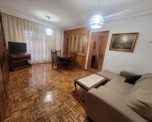 Living room of Flat to rent in Salamanca Capital  with Balcony