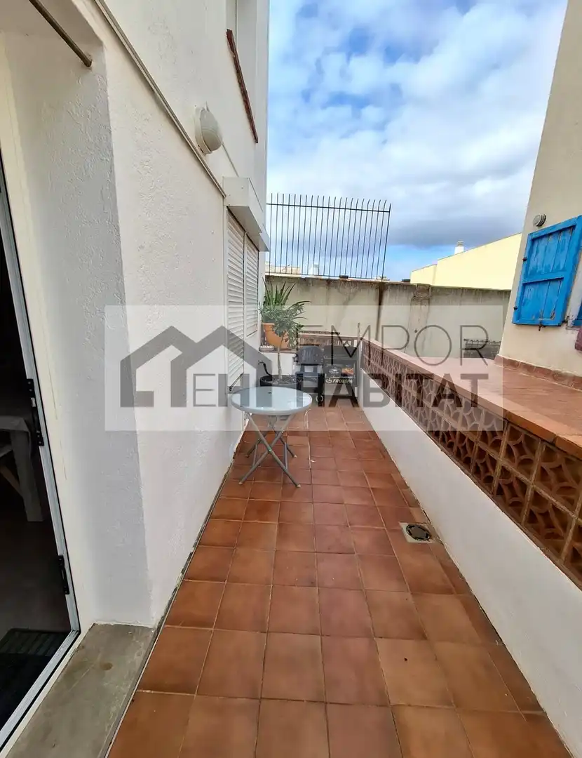 Terrasse von Wohnungen zum Verkauf in Llançà mit Terrasse und Möbliert