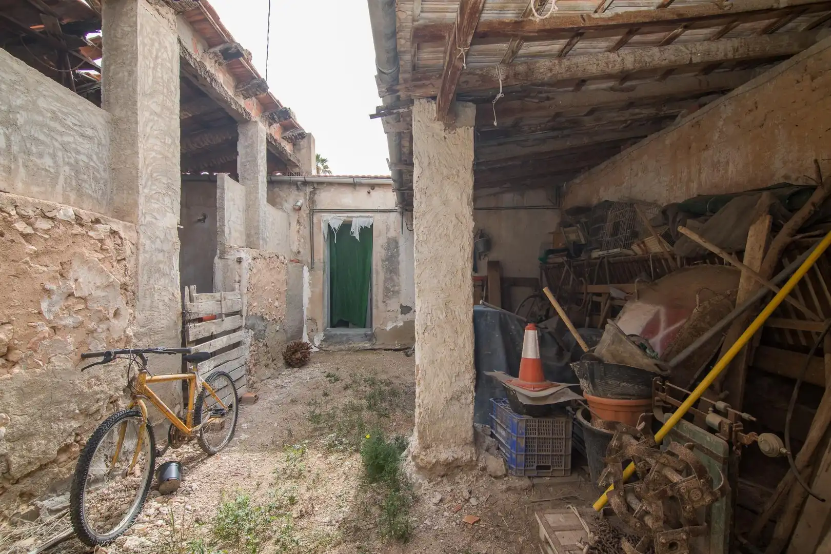 Houses for sale in Elche / Elx  with Private garden and Storage room