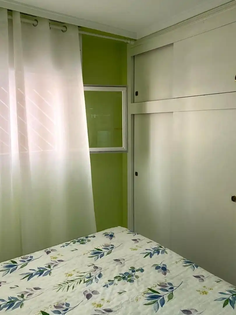 Baño de Apartamento en venta en Torrevieja con Terraza, Amueblado y Balcón