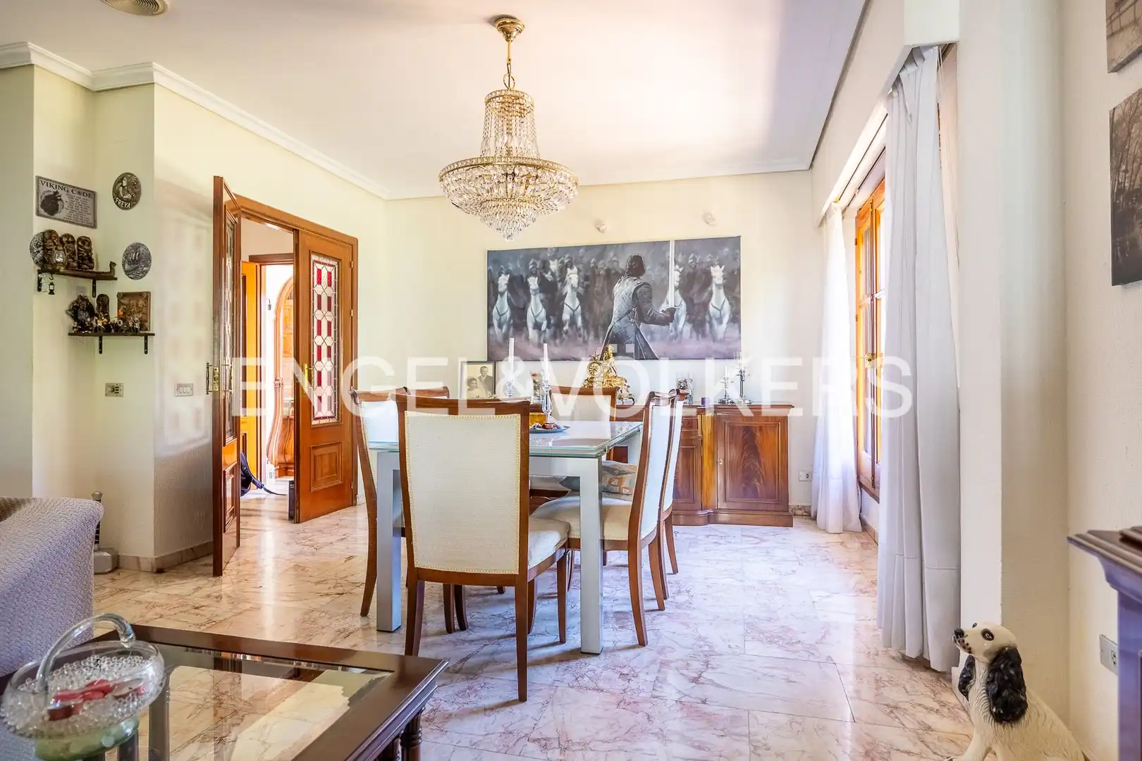 Menjador de Casa o xalet en venda en Sevilla amb Calefacció, Jardí privat i Parquet