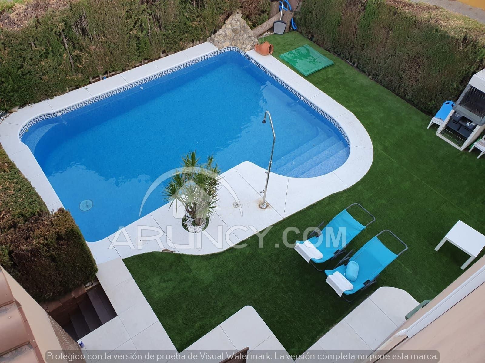 Piscina de Casa o xalet en venda en Alcalá de Guadaira amb Aire condicionat, Calefacció i Jardí privat