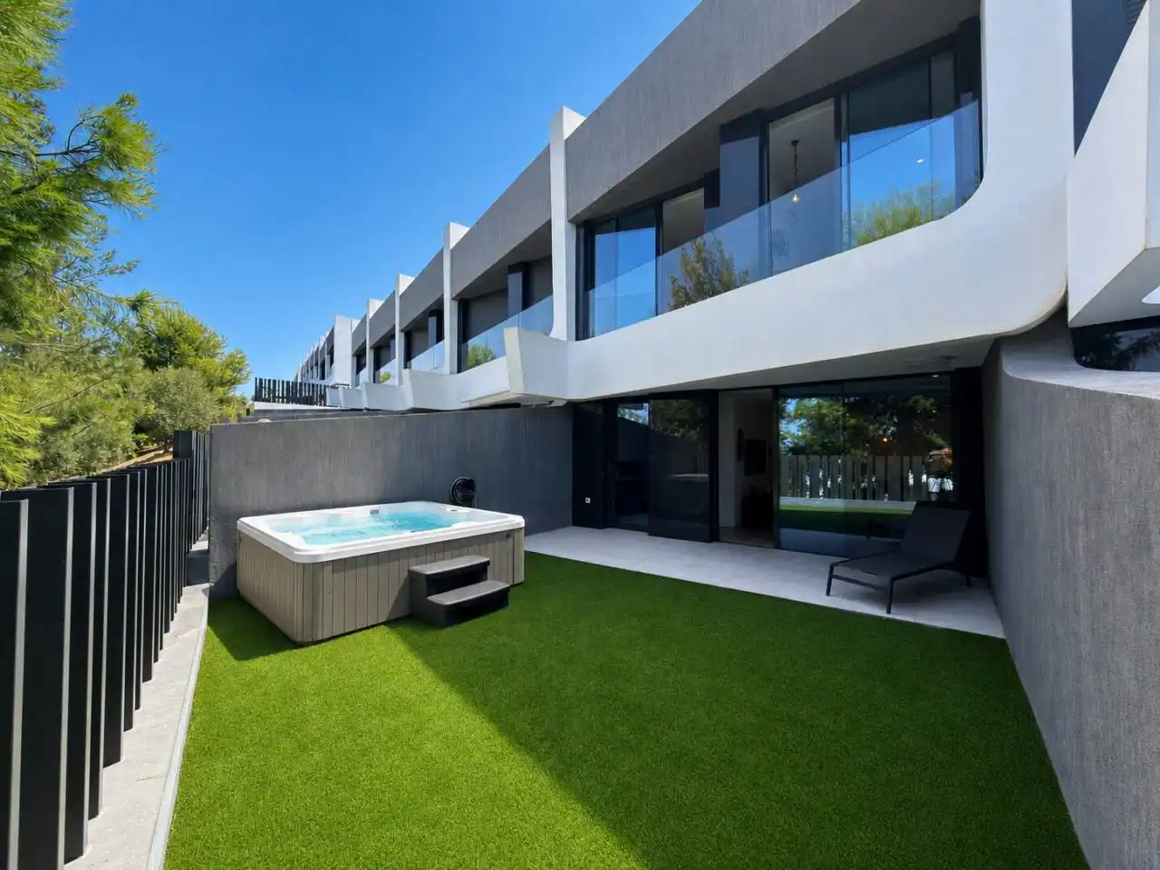 Reihenhaus mit Garten zum Verkauf in Avenida Palmeras