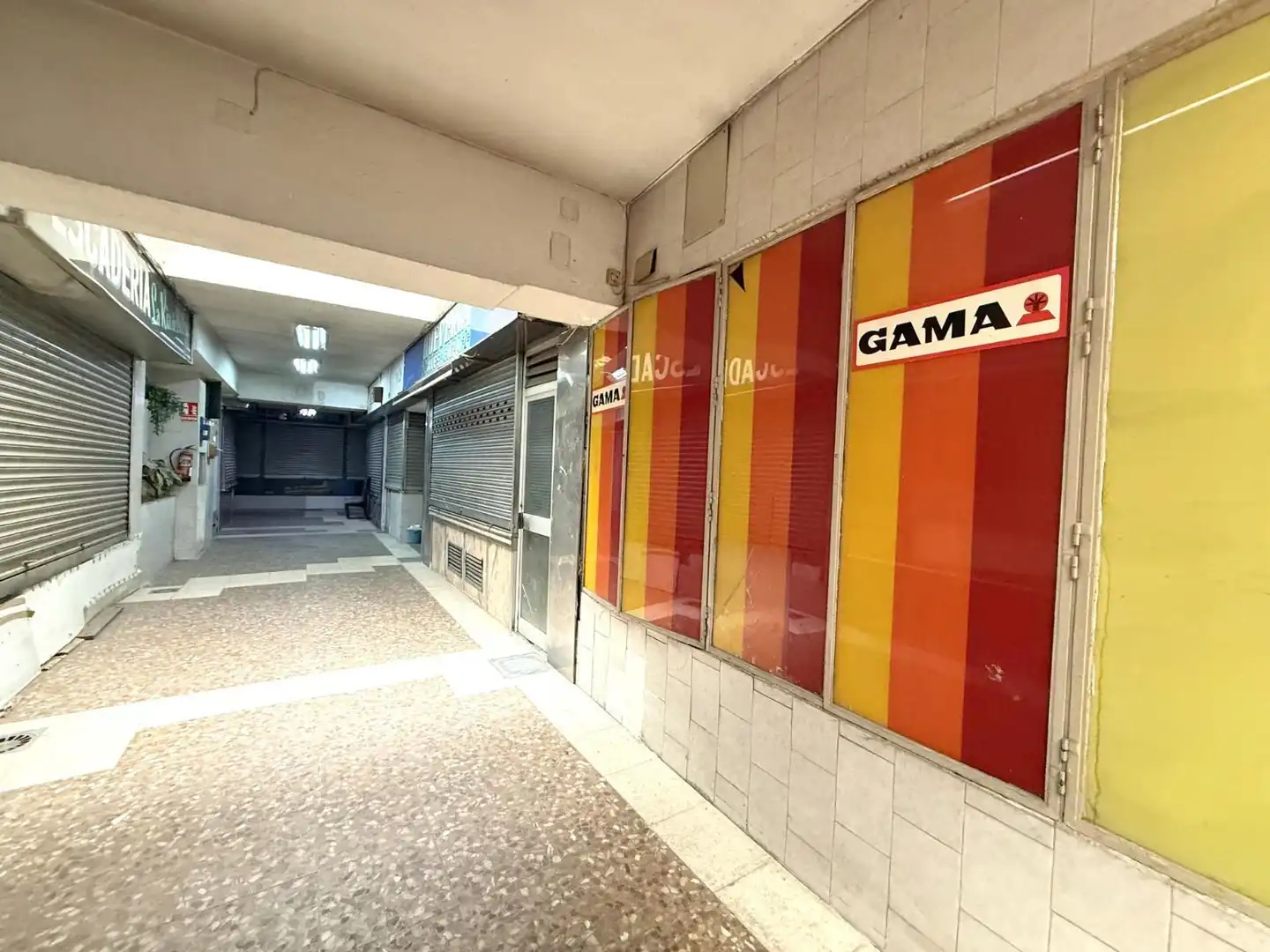 Local comercial en venda a Alcala, imagen 2