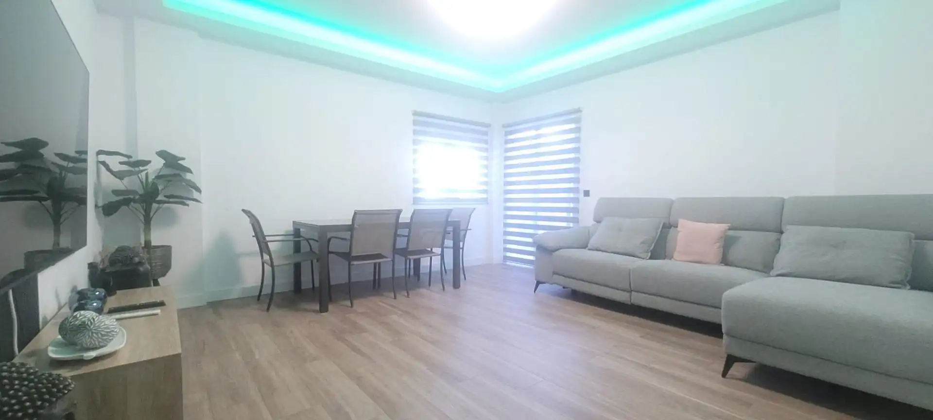 Wohnzimmer von Einfamilien-Reihenhaus zum Verkauf in Cáceres mit Klimaanlage und Abstellraum