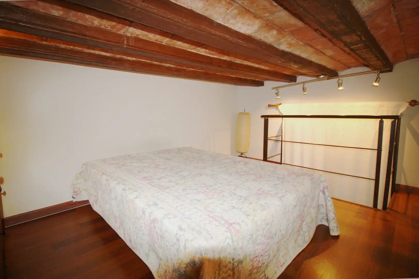 Schlafzimmer von Wohnung zum Verkauf in Barcelona mit Klimaanlage, Heizung und Parkett