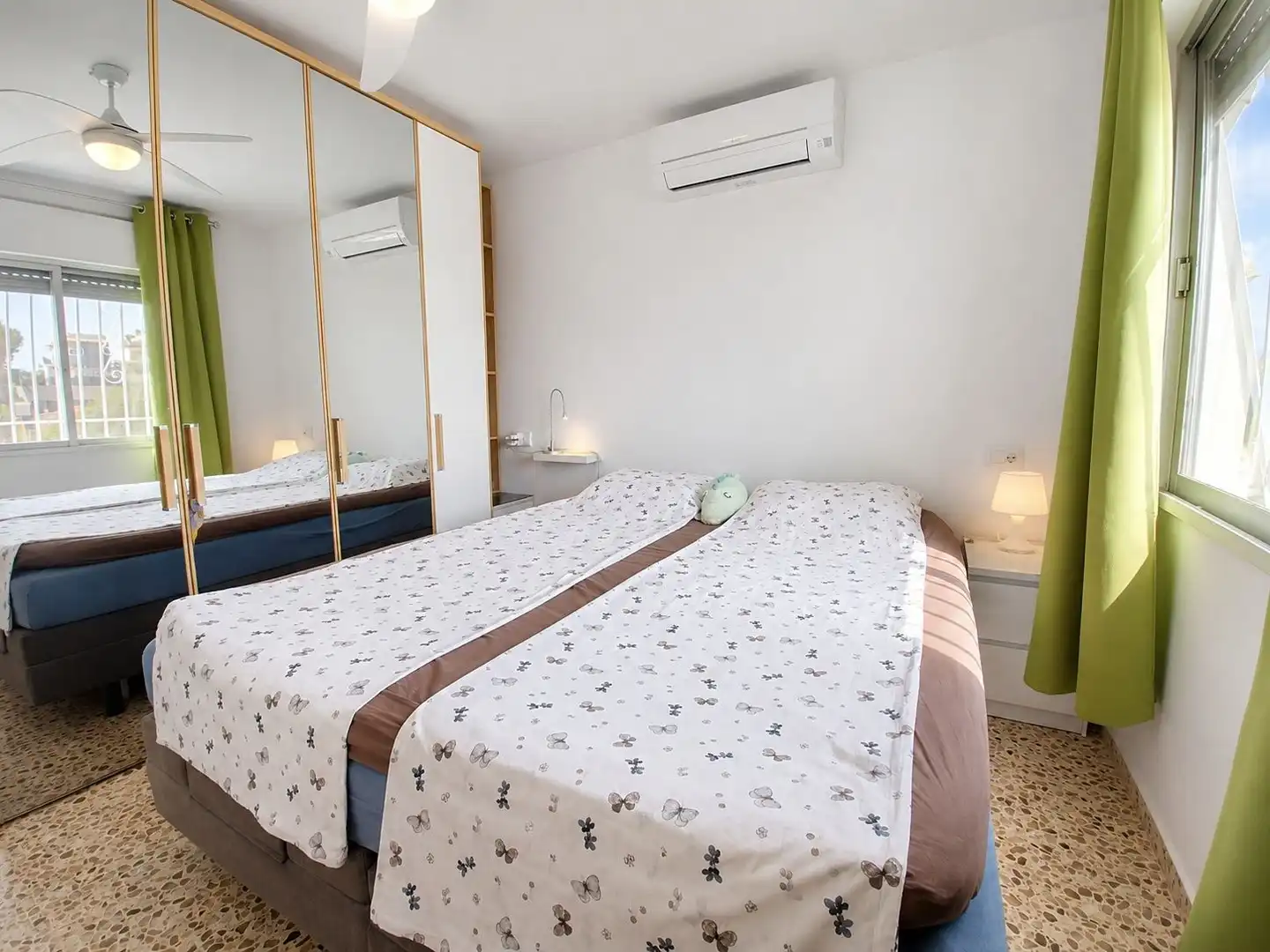 Dormitori de Casa o xalet en venda en La Nucia amb Aire condicionat, Jardí privat i Terrassa
