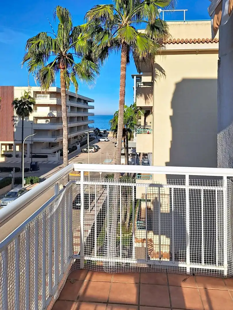 Exterior view of Flat for sale in Daimús  with Air Conditioner, Heating and Terrace