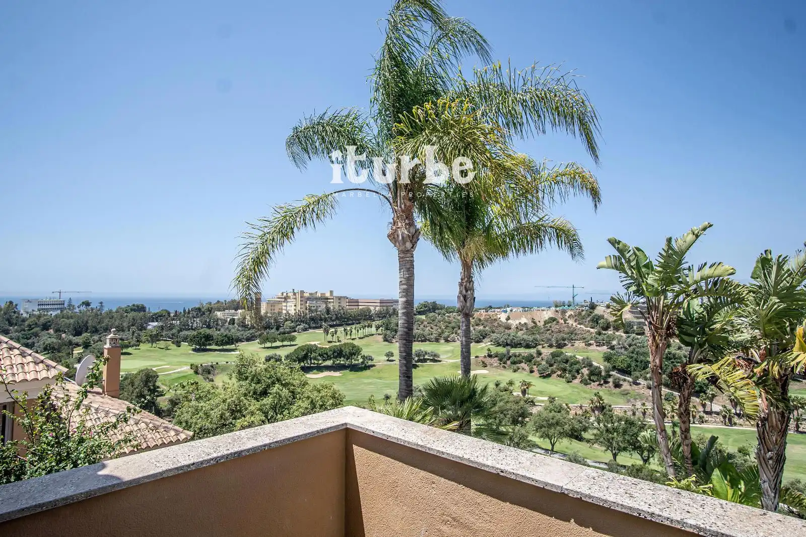 Houses for rent in Eagle-Santa Clara Golf, 14, Alto de los Monteros