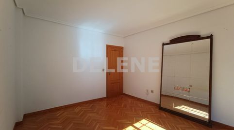 3054 PISO CON PATIO Y BALCÓN, ZONA GRAN VÍA, imagen 5