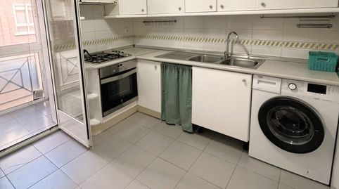 Foto 4 de Piso en venta en Calle Canalejas, Centro, Puertollano