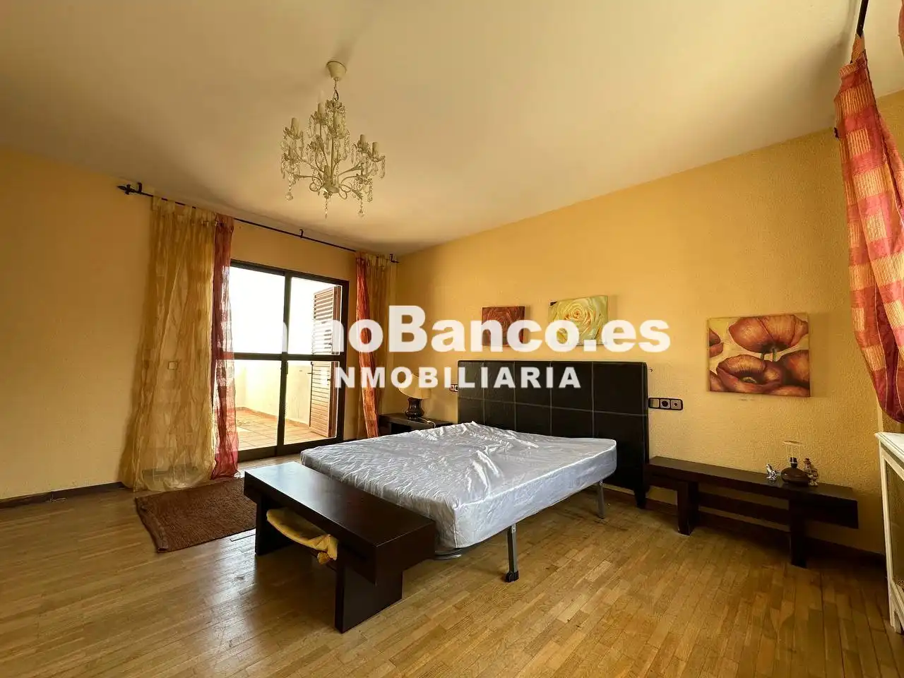 Habitación de Casa o chalet de alquiler en Chiva con Aire acondicionado, Calefacción y Jardín privado