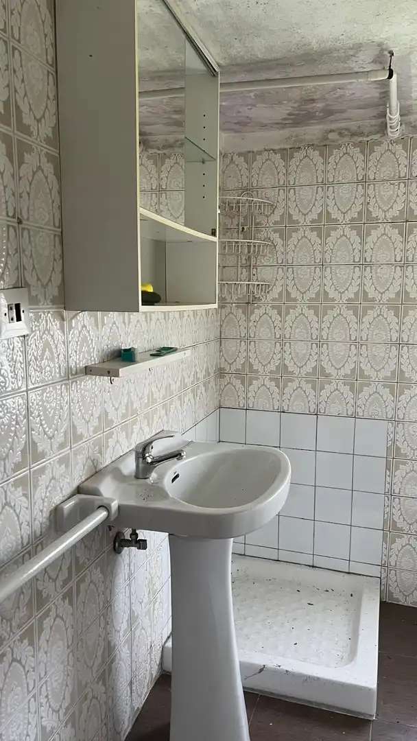 Bathroom of Houses for sale in Cangas de Onís