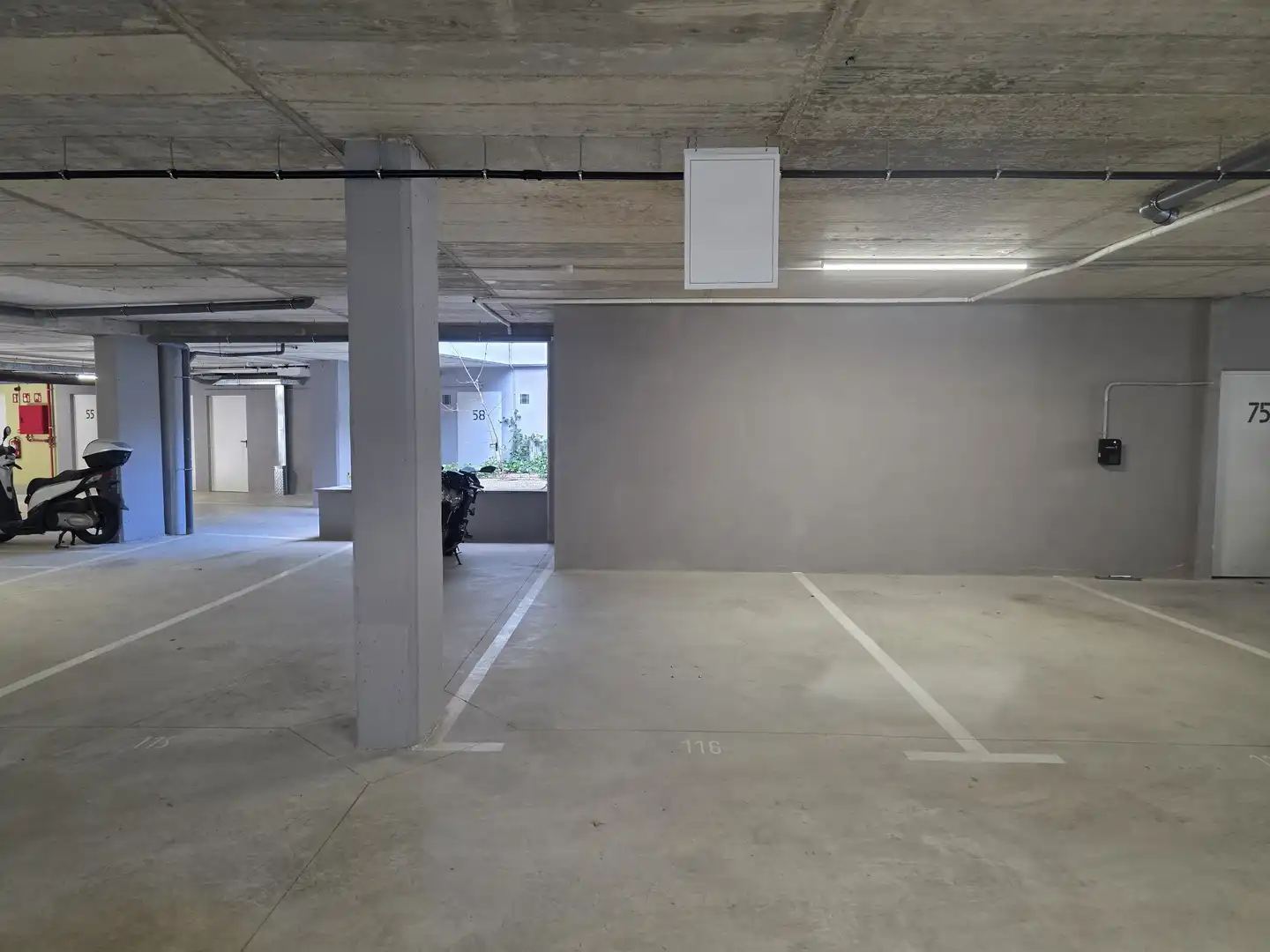 Parkplatz von Garage zur Miete in Barcelona
