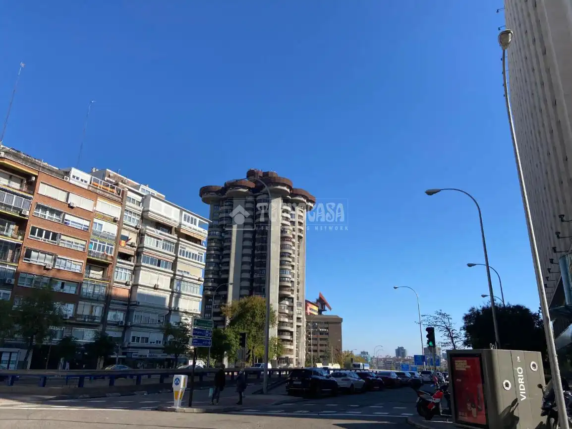 Individual amb ascensor en venda a Calle Alustante, imagen 9