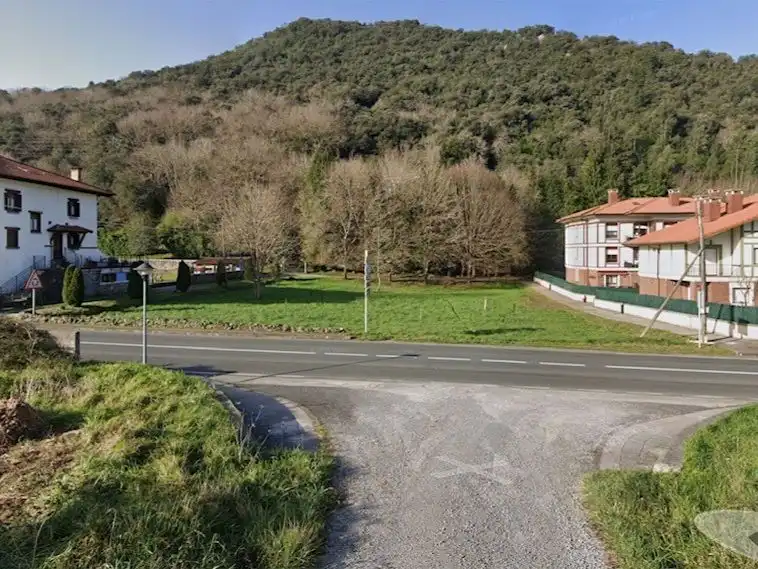 Residencial en venda en Busturia