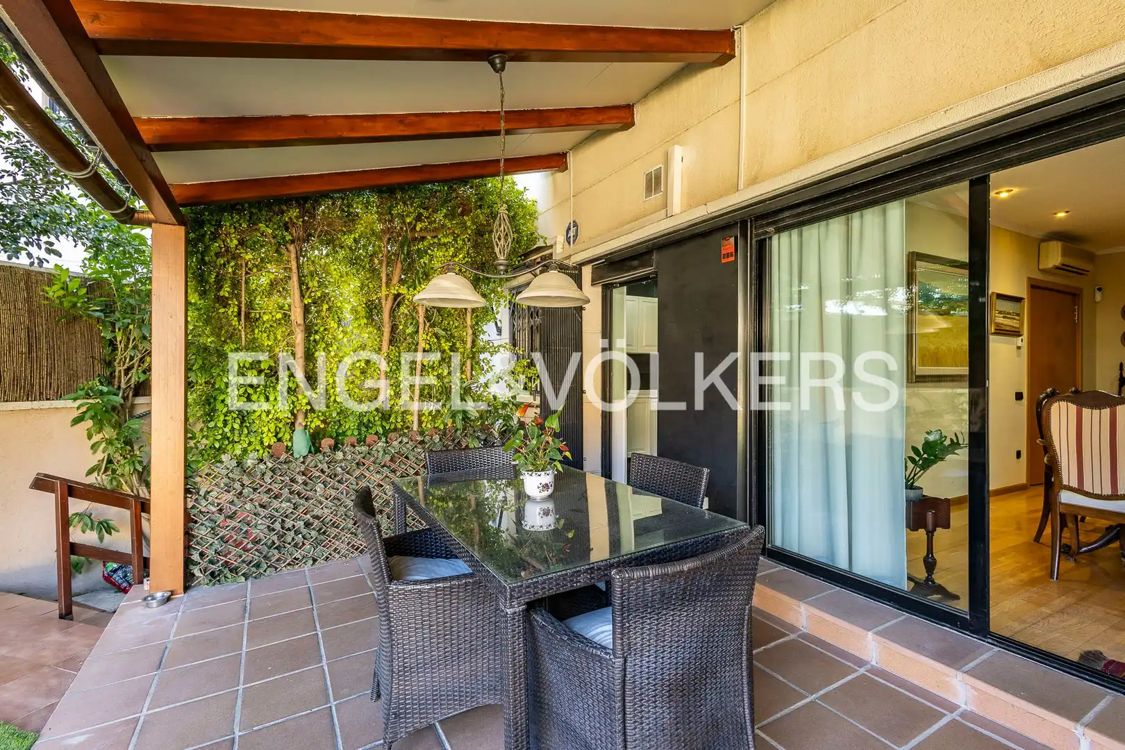Terraza de Apartamento en venta en Sant Feliu de Llobregat con Aire acondicionado, Calefacción y Jardín privado