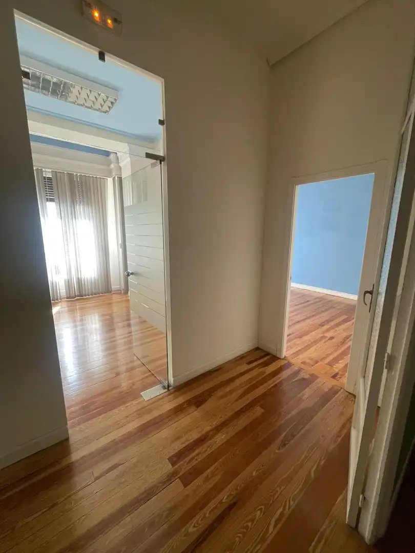 Office space with lift to rent in Calle Calle Miguel Iscar, imagen 4