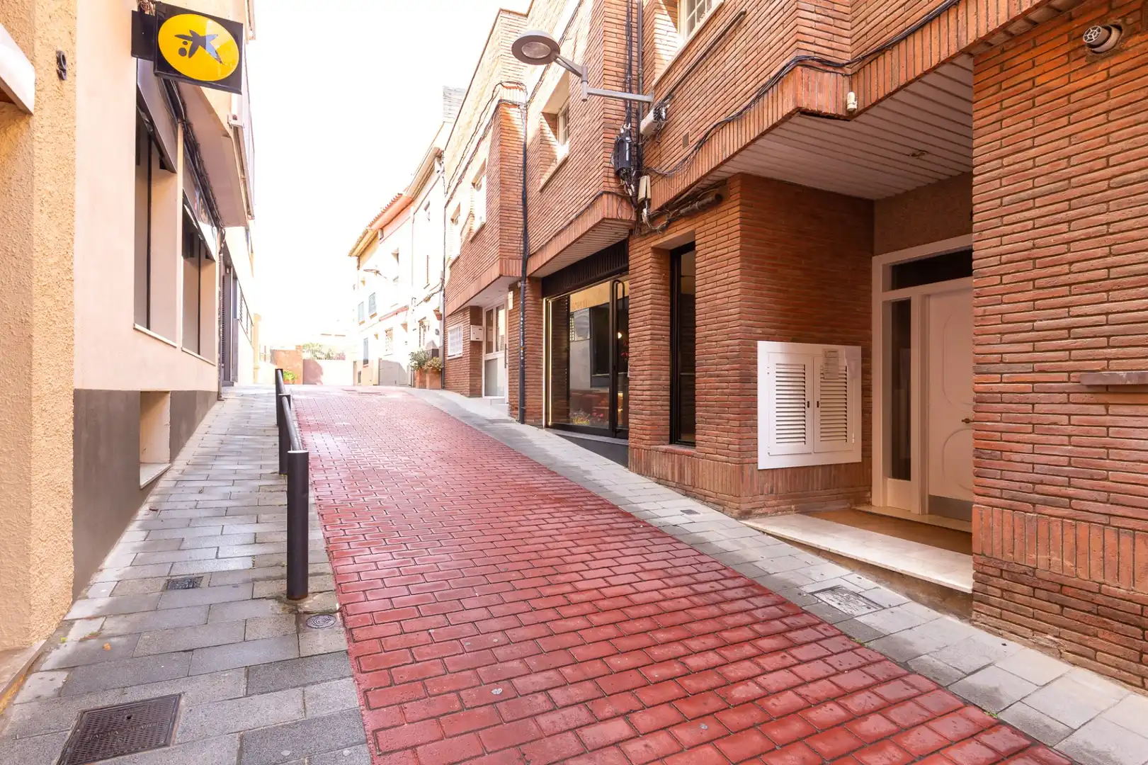 Außenansicht von Wohnung zum Verkauf in Sant Just Desvern mit Klimaanlage, Heizung und Terrasse
