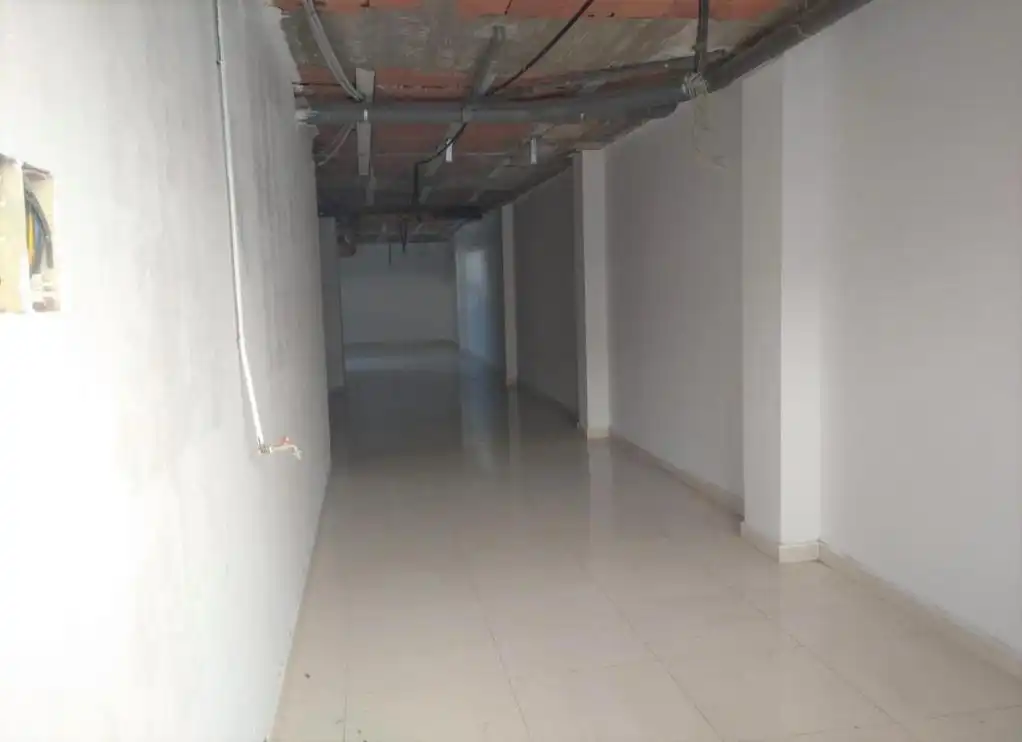 Locale commerciale in vendita a LLOBATERAS, imagen 11