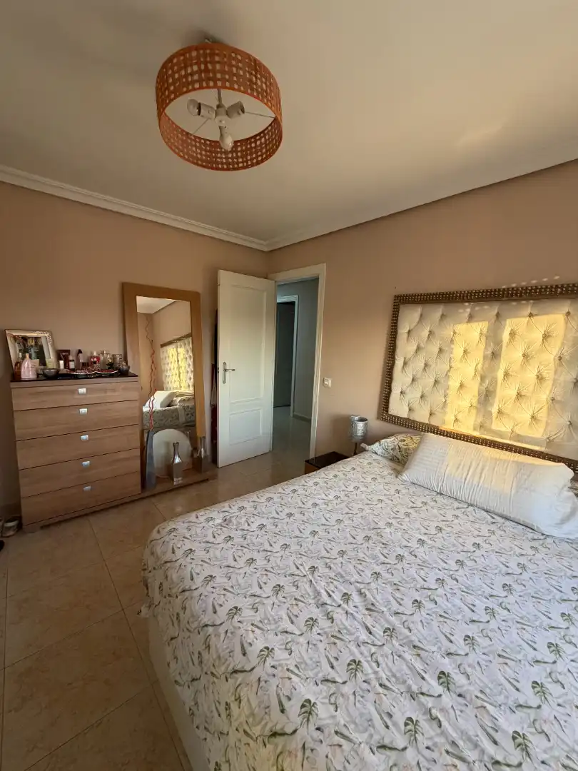 Habitación de Piso en venta en Sevilla con Aire acondicionado y Terraza