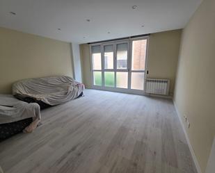 Dormitori de Apartament en venda en Alberite amb Calefacció, Terrassa i Traster