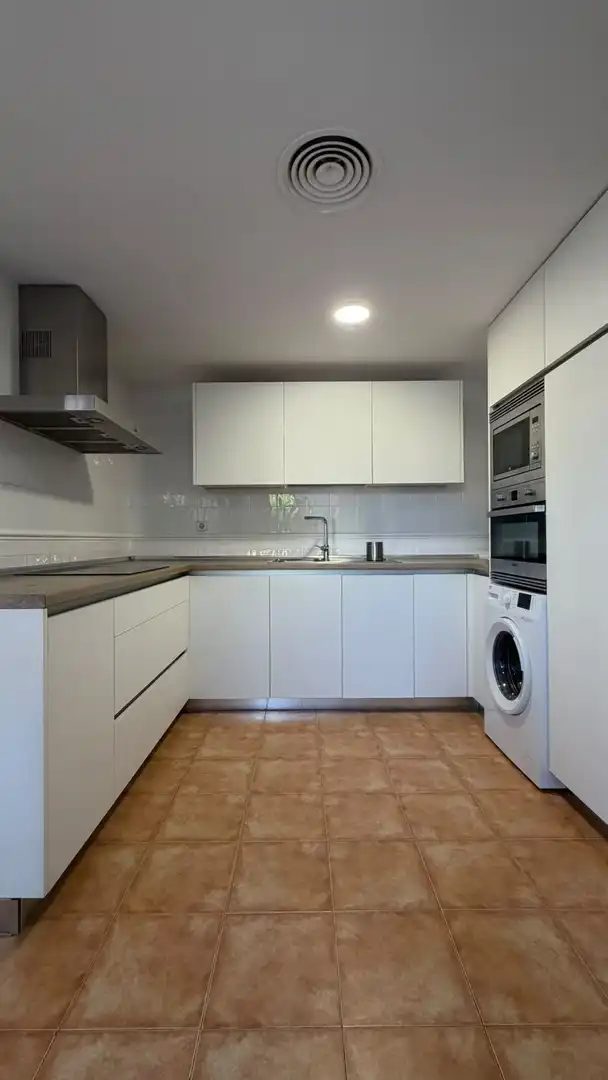 Cocina de Casa o chalet en venta en Córdoba con Aire acondicionado, Calefacción y Jardín privado