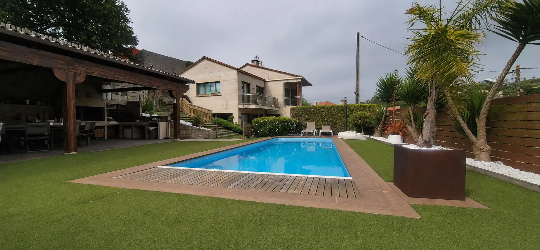 Piscina de Casa o chalet en venta en Vigo  con Aire acondicionado, Calefacción y Jardín privado