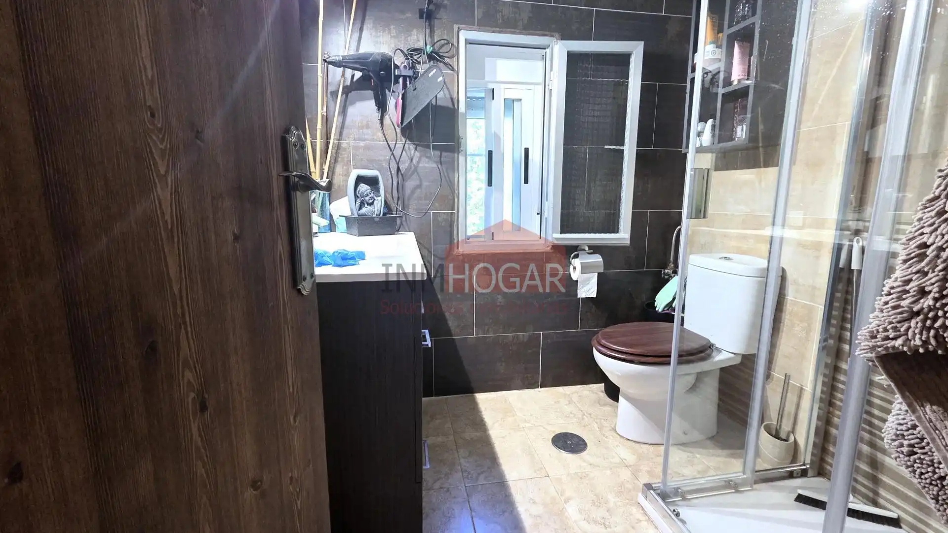 Bathroom of Houses for sale in Herradón de Pinares  with Heating, Private garden and Storage room
