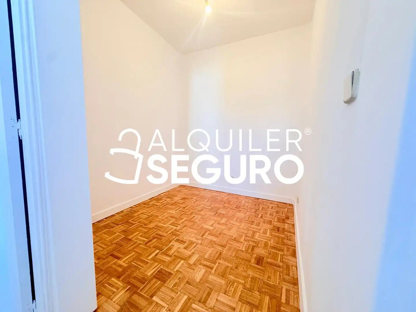 Piso con ascensor en alquiler en de Fernández de los Ríos, imagen 10