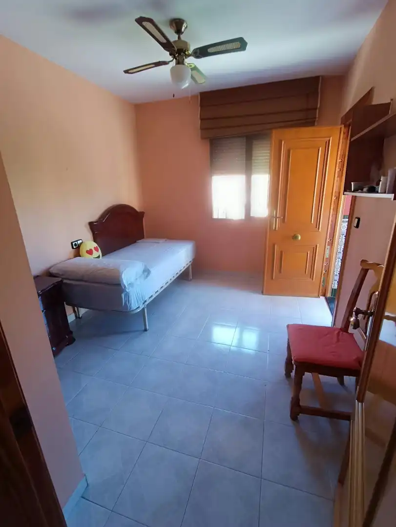 Habitación de Casa o chalet en venta en Málaga con Aire acondicionado, Jardín privado y Terraza