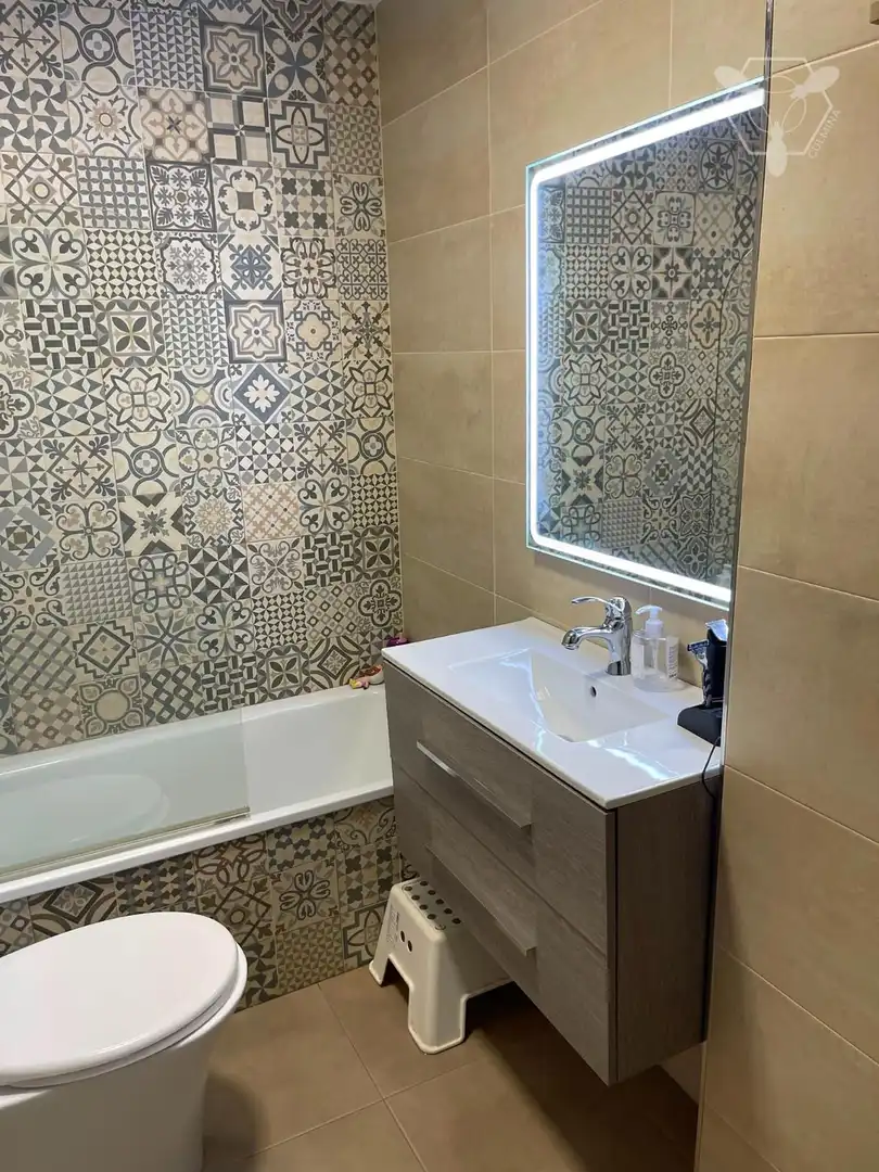 Baño de Piso en venta en Huelva con Aire acondicionado y Terraza