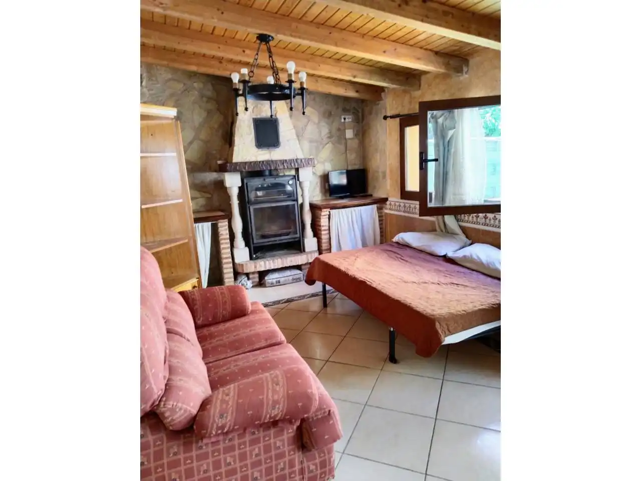 Sala de estar de Apartamento de alquiler en Burgos con Calefacción y Amueblado