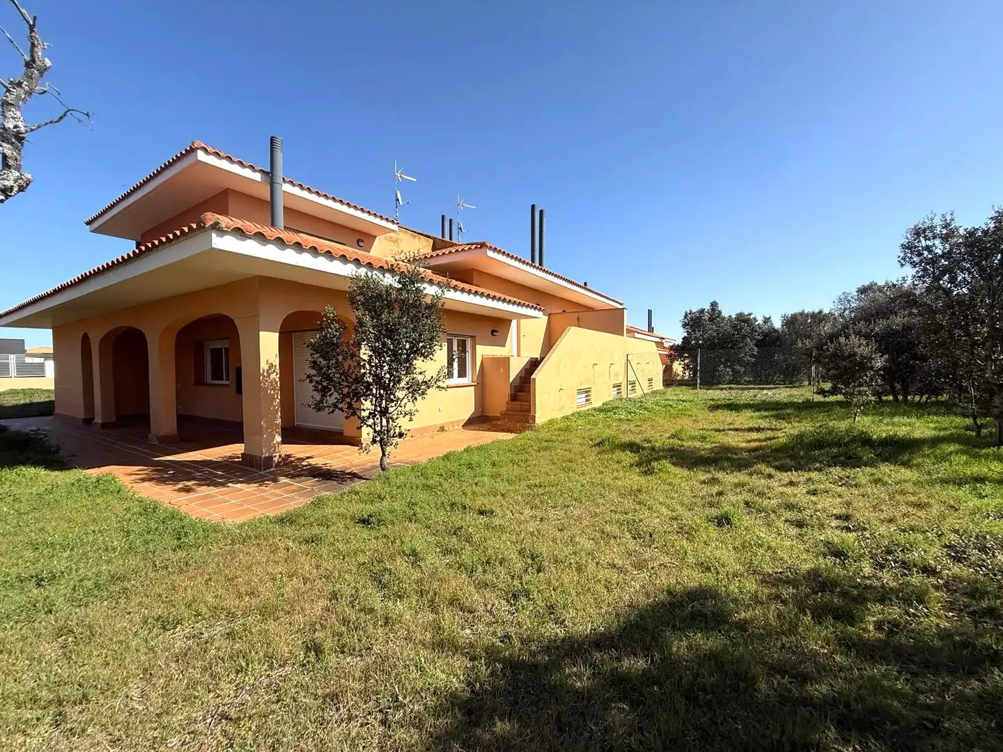 Jardí de Casa o xalet en venda en Carrascal de Barregas amb Calefacció, Jardí privat i Terrassa