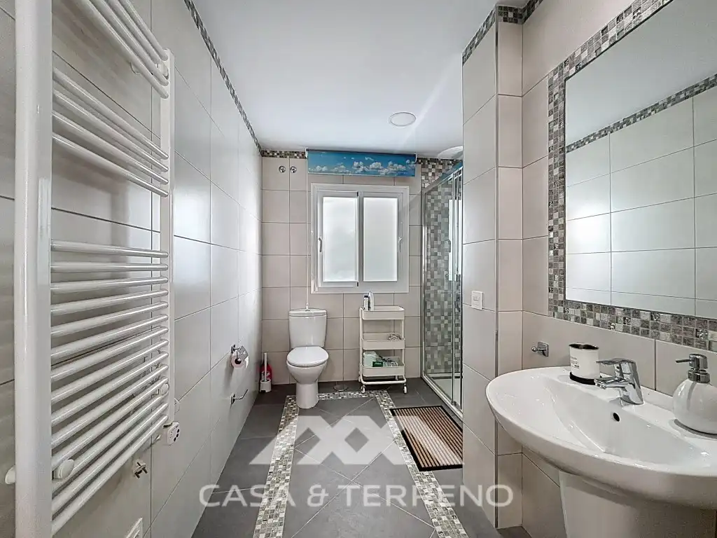 Badezimmer von Geschaftsraum zum Verkauf in Vélez-Málaga mit Klimaanlage