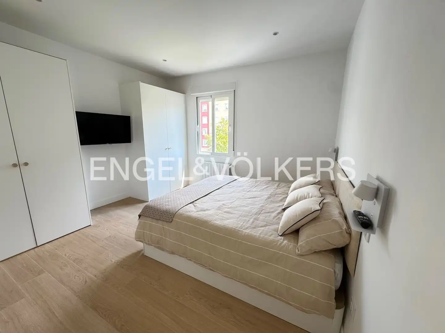 Bedroom of Flat for rent in Madrid  with Air Conditioner, Heating and Furnished