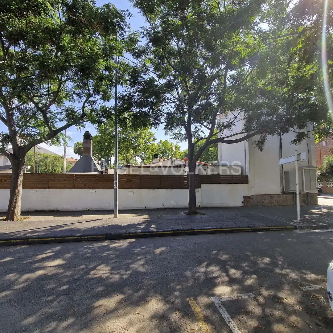 Vista exterior de Residencial en venta en Castelldefels