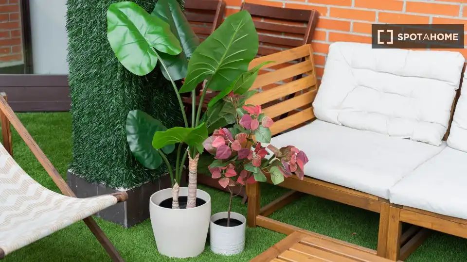 Balcony of Apartments for share in Madrid  with Air Conditioner, Heating and Terrace