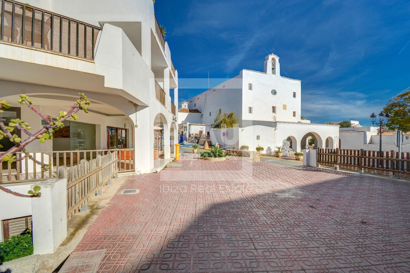 Exterior view of Premises for sale in Sant Josep de sa Talaia  with Air Conditioner