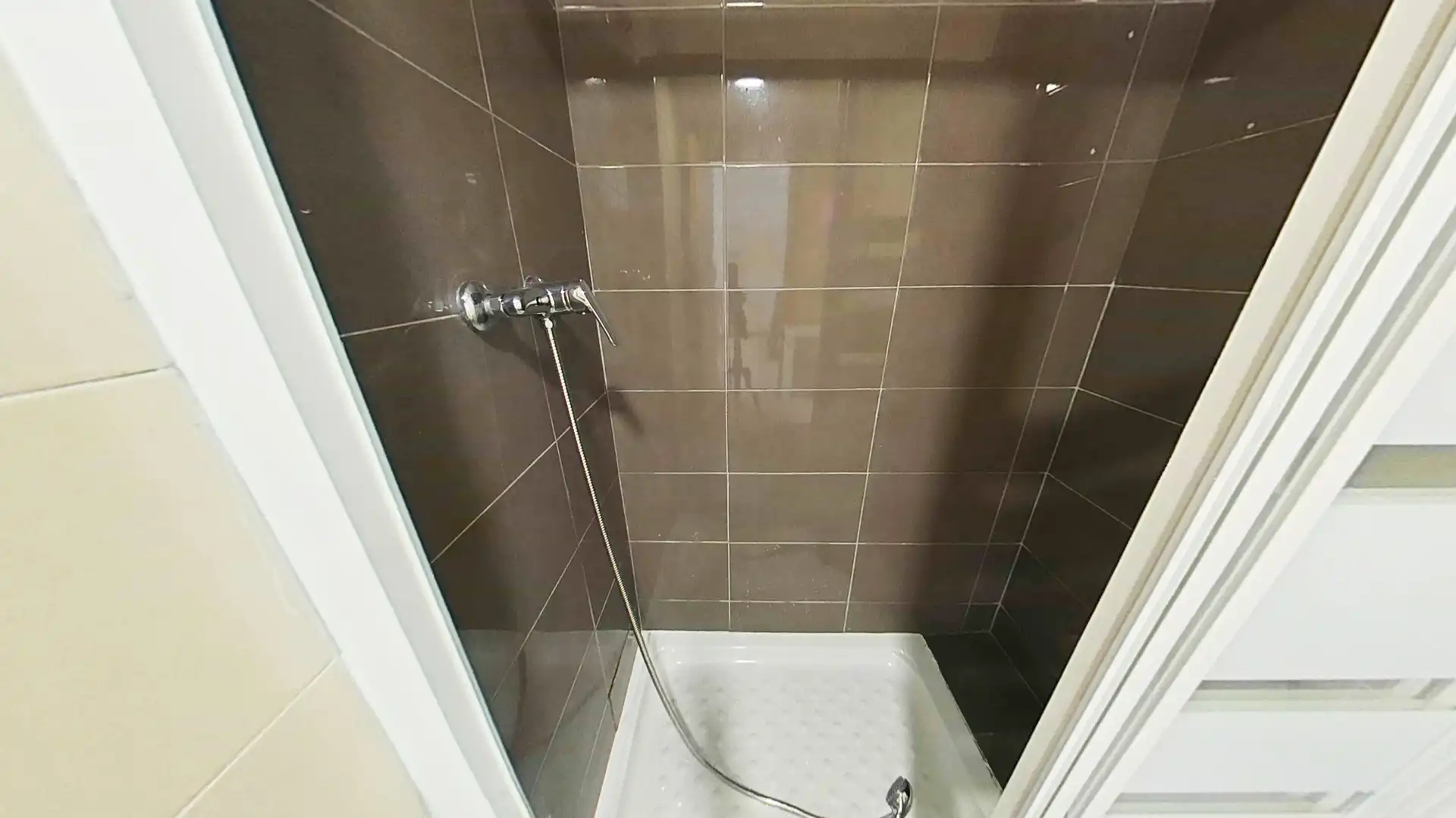 Badezimmer von Dachboden zum Verkauf in Aranjuez mit Abstellraum